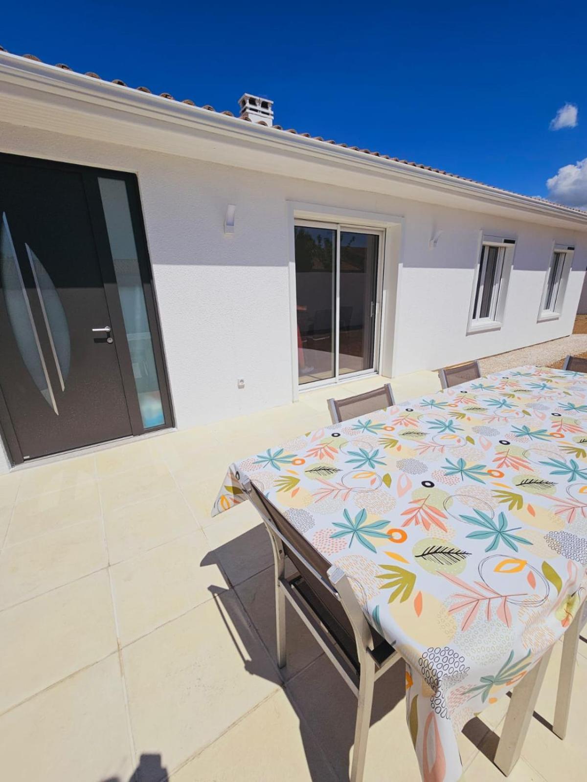 Maison De Vacances Entiere A 10 Mn De La Rochelle Dompierre-sur-Mer Buitenkant foto